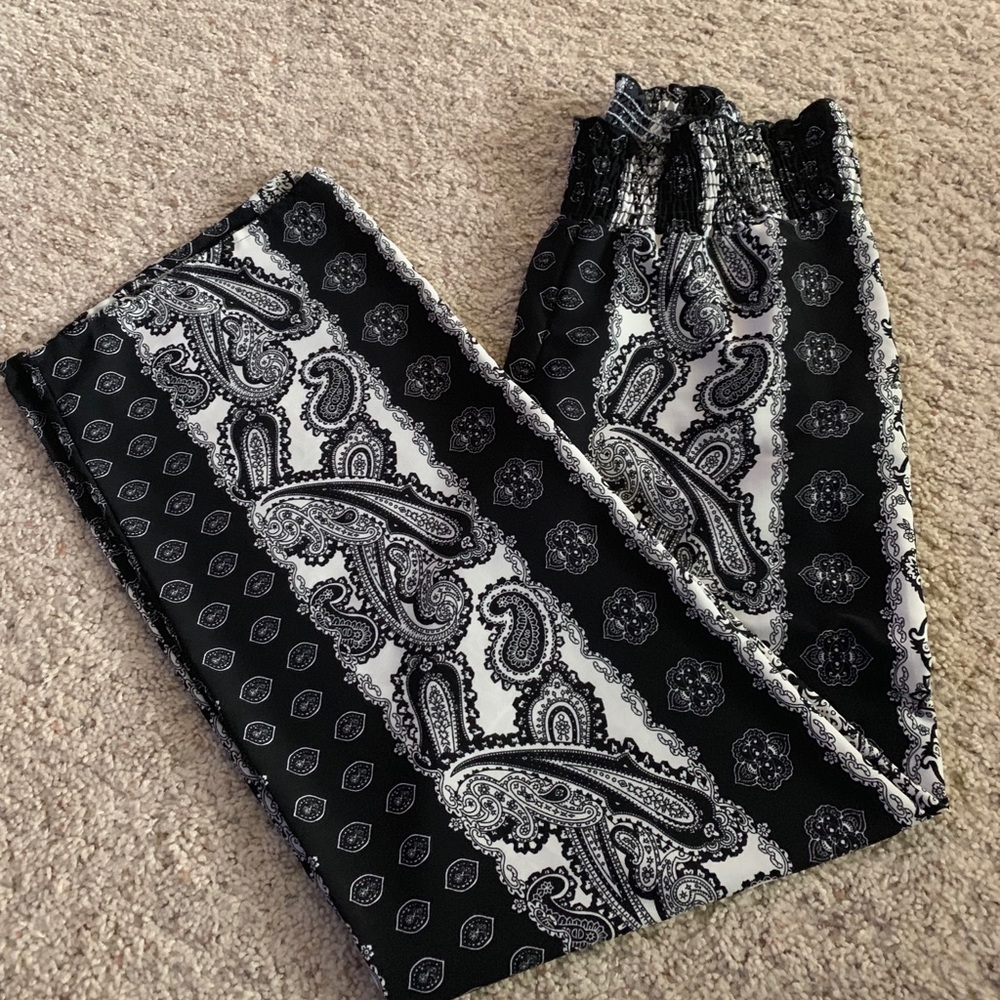 🤩Flowy Pants🤩